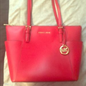 LAST CHANCE!!  Michael Kors Jet Set Large Tote